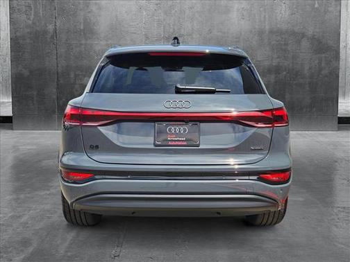 2025 Audi Q6 e-tron Premium Plus quattro