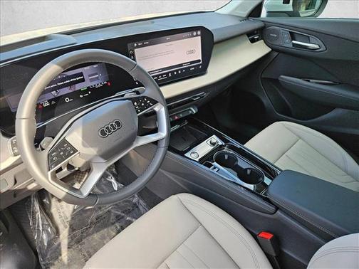 Glacier White Metallic 2026 Audi Q3 S line