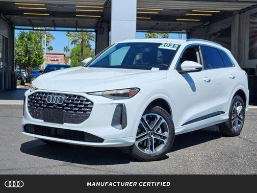 2025 Audi Q5 Premium TFSI quattro S tronic