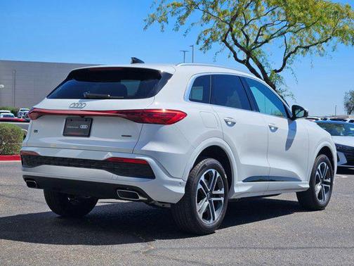 2025 Audi Q5 Premium TFSI quattro S tronic