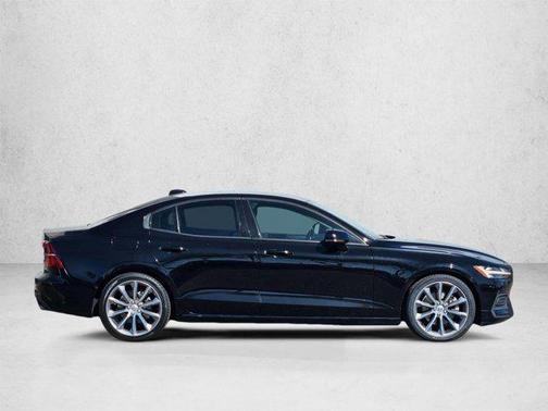 Black Stone 2019 Volvo S60 T5 Momentum