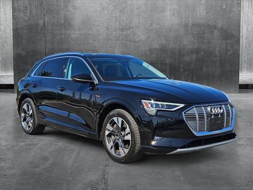 2023 Audi e-tron Premium Plus quattro