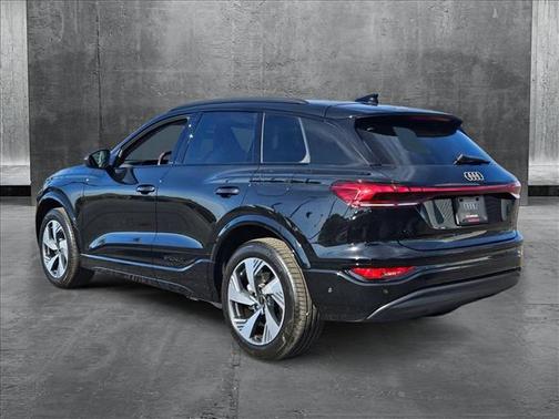 2025 Audi Q6 e-tron Premium Plus quattro