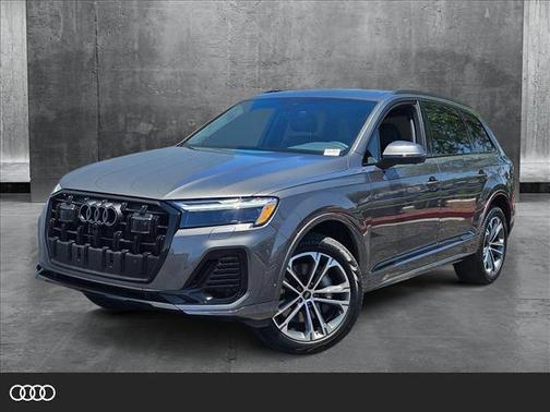 2025 Audi Q7 45 Premium Plus
