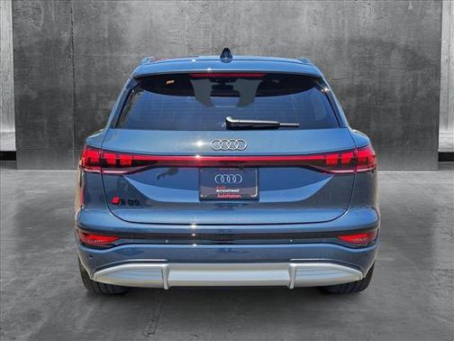 2025 Audi SQ6 e-tron Prestige quattro