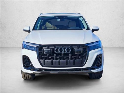 2026 Audi Q7 55 Premium