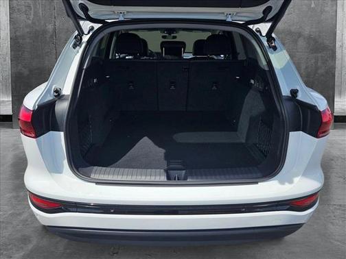 2025 Audi Q6 e-tron Premium