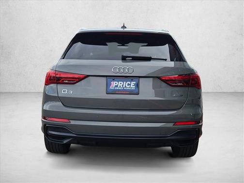 2022 Audi Q3 45 S line Premium