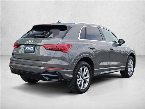 2022 Audi Q3 45 S line Premium