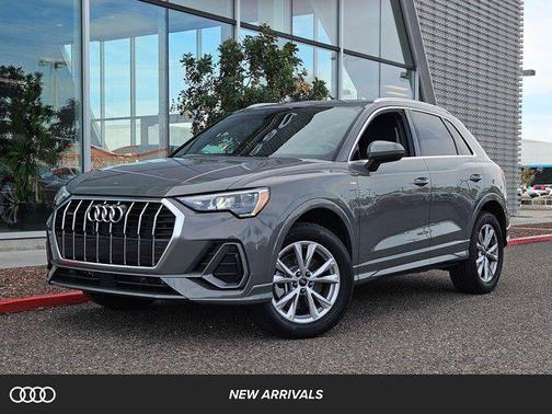2022 Audi Q3 45 S line Premium
