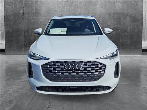 2025 Audi Q5 Premium
