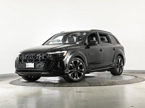 Glacier White Metallic 2026 Audi Q7 55 Premium Plus
