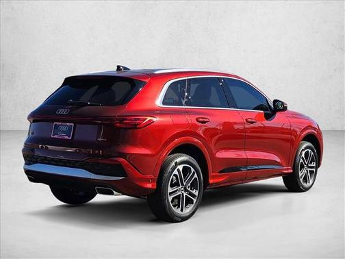 2025 Audi Q5 Premium TFSI quattro S tronic