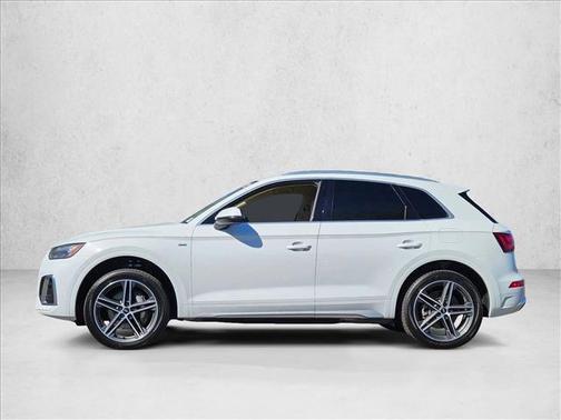 2021 Audi Q5 Premium 55 TFSI e quattro S tronic