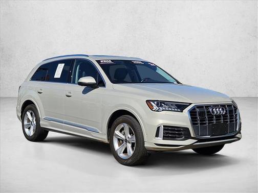 2024 Audi Q7 45 Premium Plus
