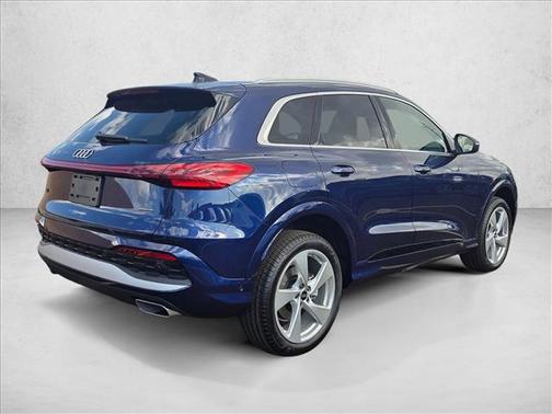 2025 Audi Q5 Premium Plus