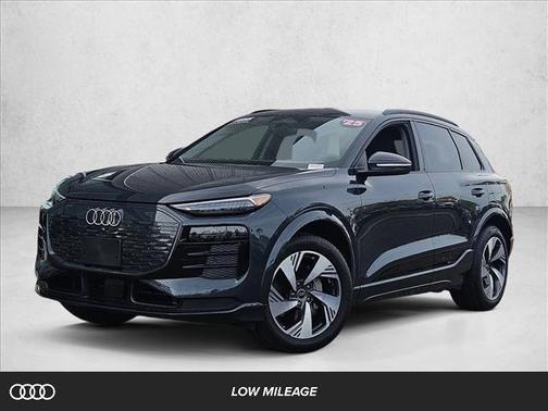 2025 Audi Q6 e-tron Premium Plus quattro