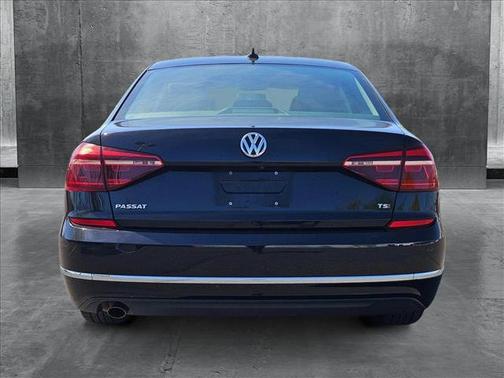 2019 Volkswagen Passat 2.0T Wolfsburg Edition