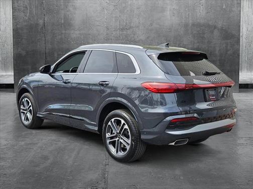 2025 Audi Q5 Premium Plus