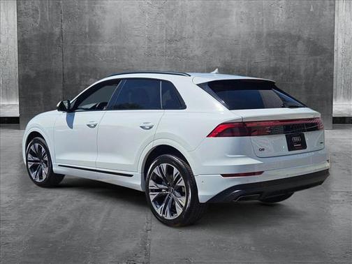 2025 Audi Q8 55 Premium Plus