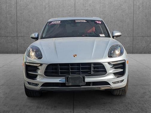 Photo 2 of 26 of 2018 Porsche Macan GTS