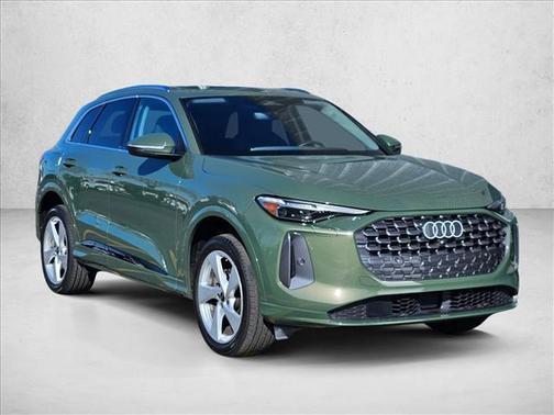 2025 Audi Q5 Premium Plus TFSI quattro S tronic