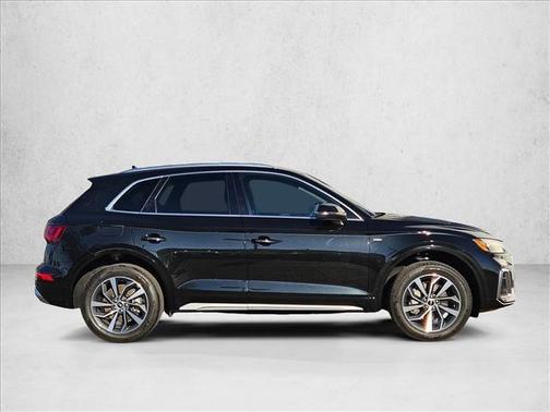 2023 Audi Q5 45 S line Premium Plus