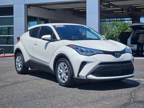 Blizzard Pearl 2021 Toyota C-HR LE