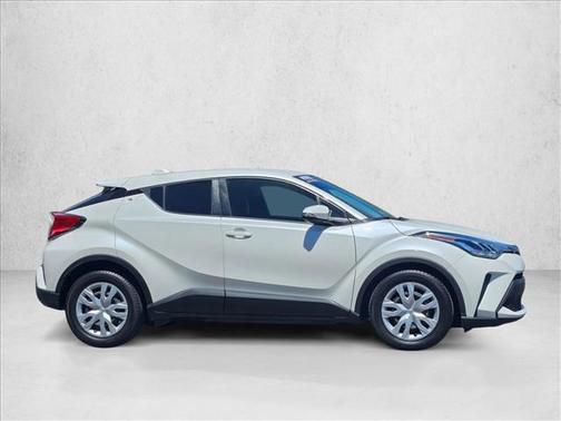 Blizzard Pearl 2021 Toyota C-HR LE