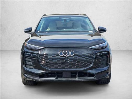 2025 Audi Q6 e-tron Premium Plus quattro