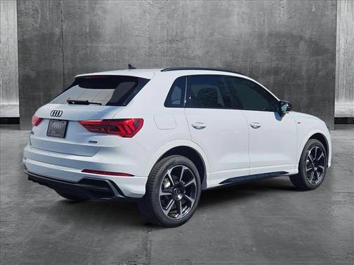 2025 Audi Q3 45 S line Premium Plus