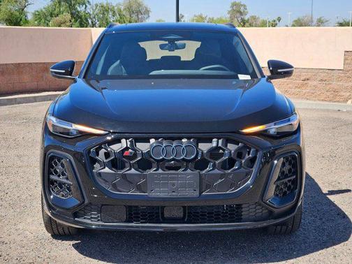 Mythos Black Metallic 2026 Audi SQ5 3.0T Premium Plus