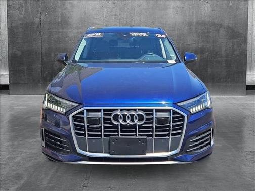2024 Audi Q7 45 Premium Plus