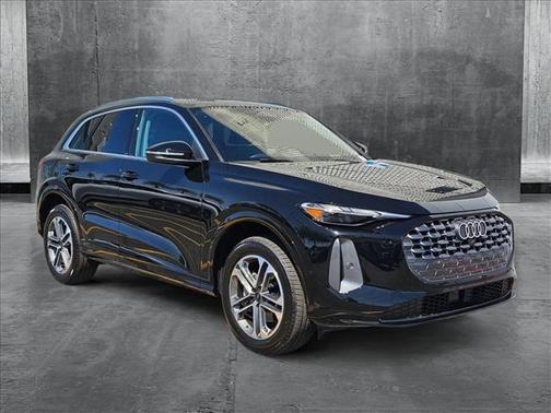 2025 Audi Q5 Premium