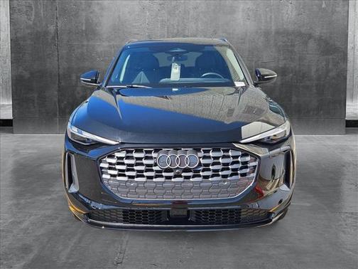 2025 Audi Q5 Premium
