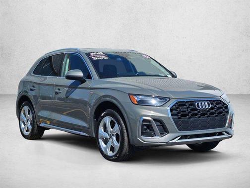 Chronos Gray Metallic 2023 Audi Q5 45 S line Premium Plus