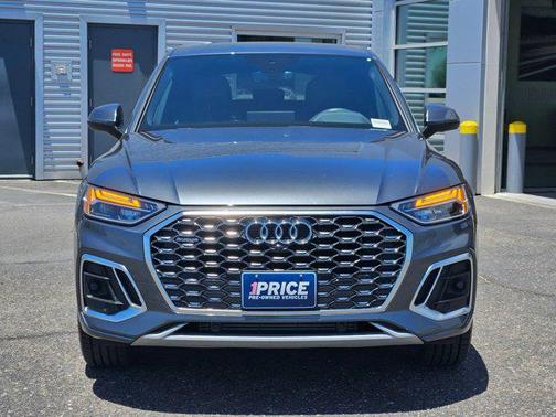 Daytona Gray Pearl Effect 2023 Audi Q5 45 S line Premium Plus