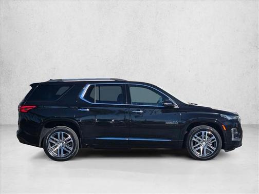 Mosaic Black Metallic 2023 Chevrolet Traverse High Country