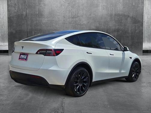 2023 Tesla Model Y Long Range Dual Motor All-Wheel Drive