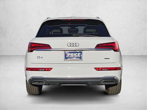 2022 Audi Q5 45 S line Premium Plus