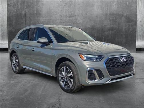 2023 Audi Q5 45 S line Premium Plus