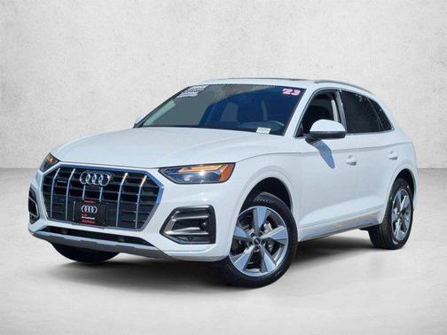 Ibis White 2023 Audi Q5 40 Premium Plus