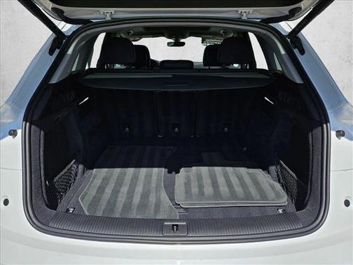 Ibis White 2023 Audi Q5 40 Premium Plus