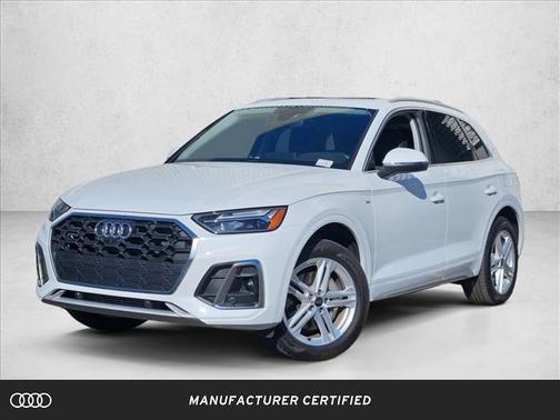 Glacier White Metallic 2025 Audi Q5 55 S line Premium Plus