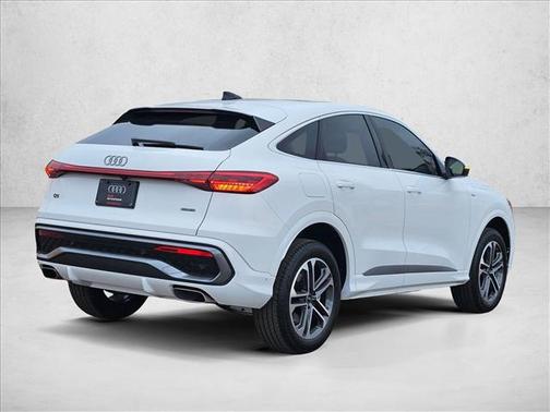 2025 Audi Q5 Sportback Premium