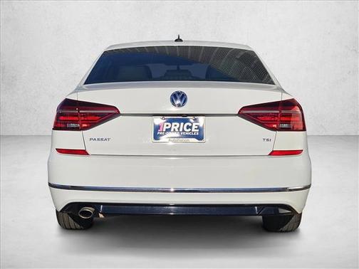 2018 Volkswagen Passat 2.0T R-Line