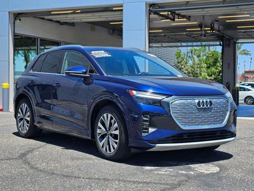 Navarra Blue Metallic 2023 Audi Q4 e-tron Premium Plus 40 RWD