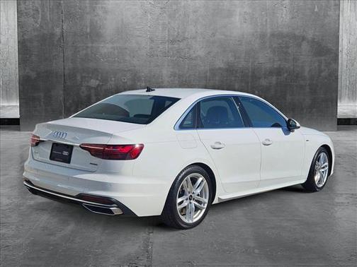 2024 Audi A4 45 S line Premium