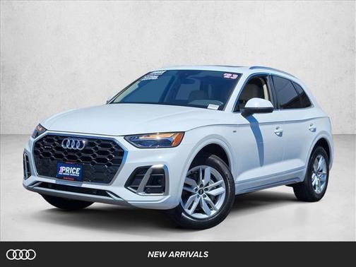 Ibis White 2023 Audi Q5 45 S line Premium