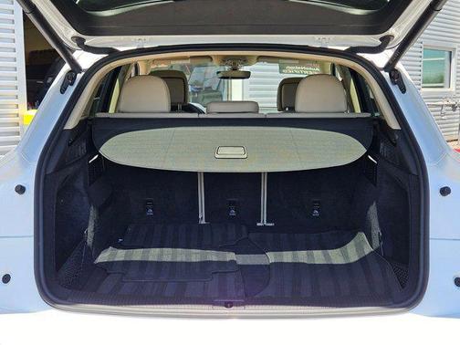 Ibis White 2023 Audi Q5 45 S line Premium